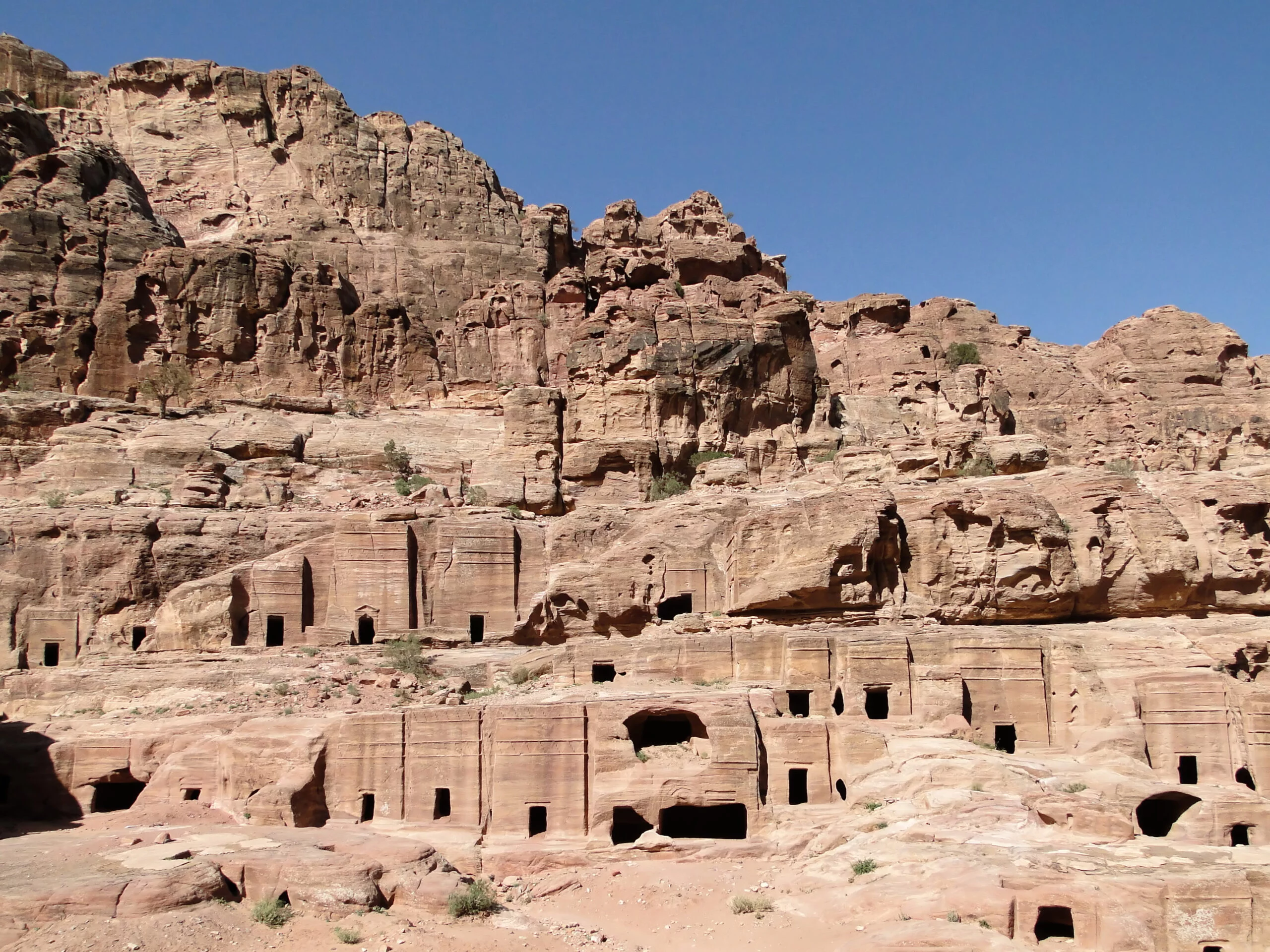Petra Street_of_Facades,